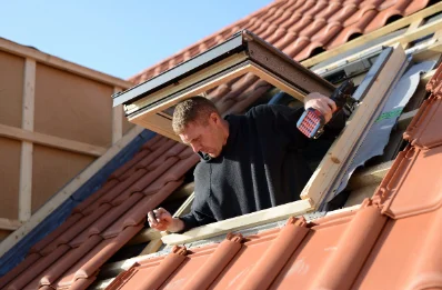 Pose de fenêtres de toit Velux à Chailland